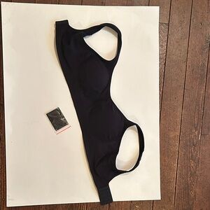 Seamless Black Women's Comfort Bra